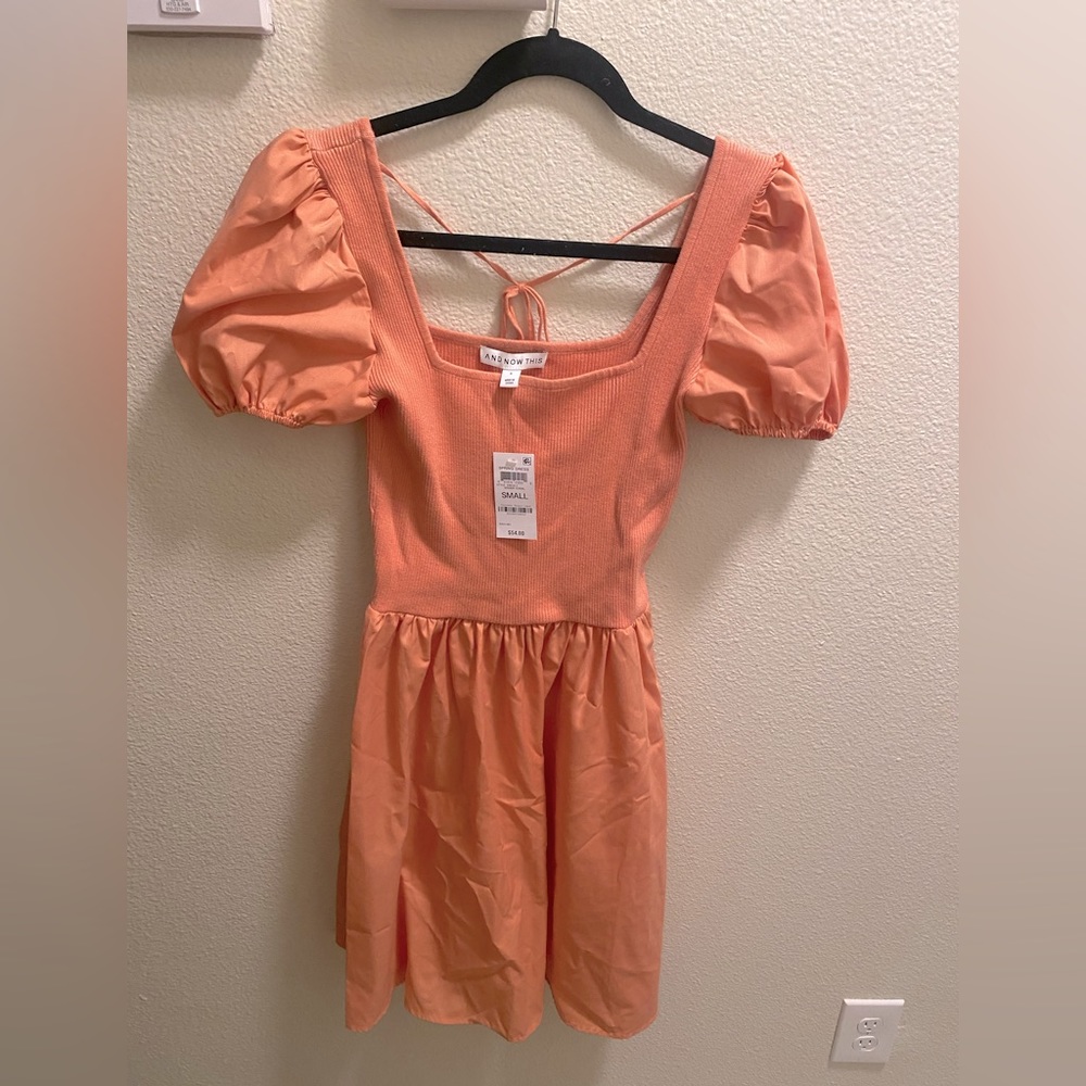NWT salmon puff-sleeve mixed media dress - Picture 7 of 8